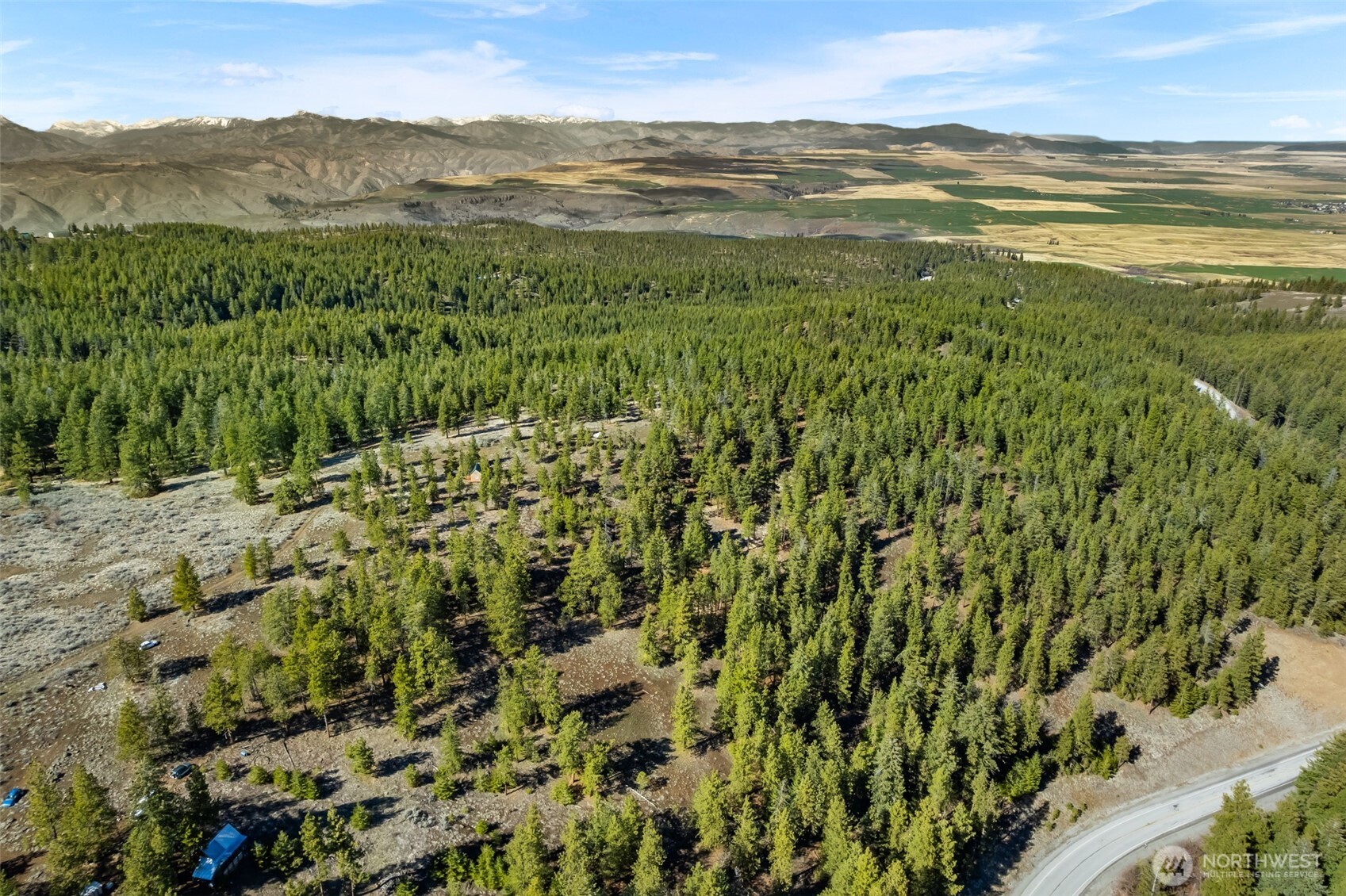 110 Blue Bird Ln , East Wenatchee, WA 98802