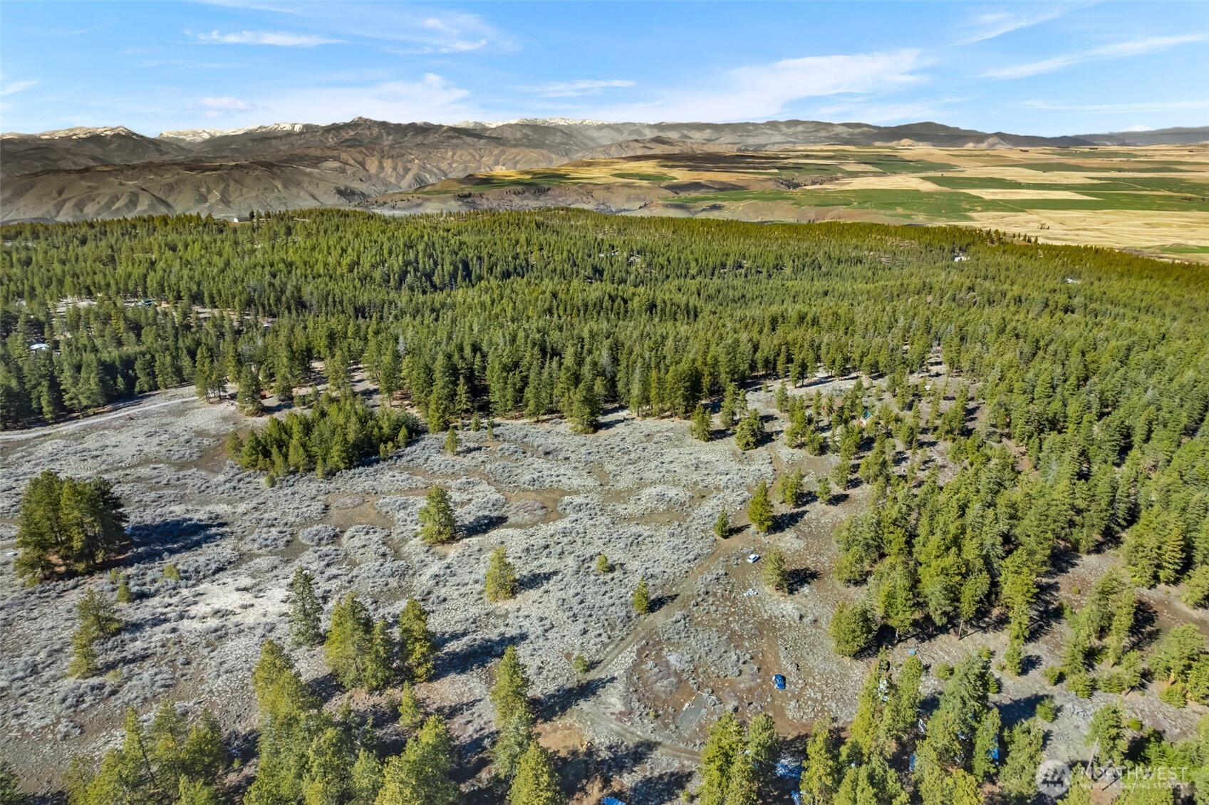 110 Blue Bird Ln , East Wenatchee, WA 98802