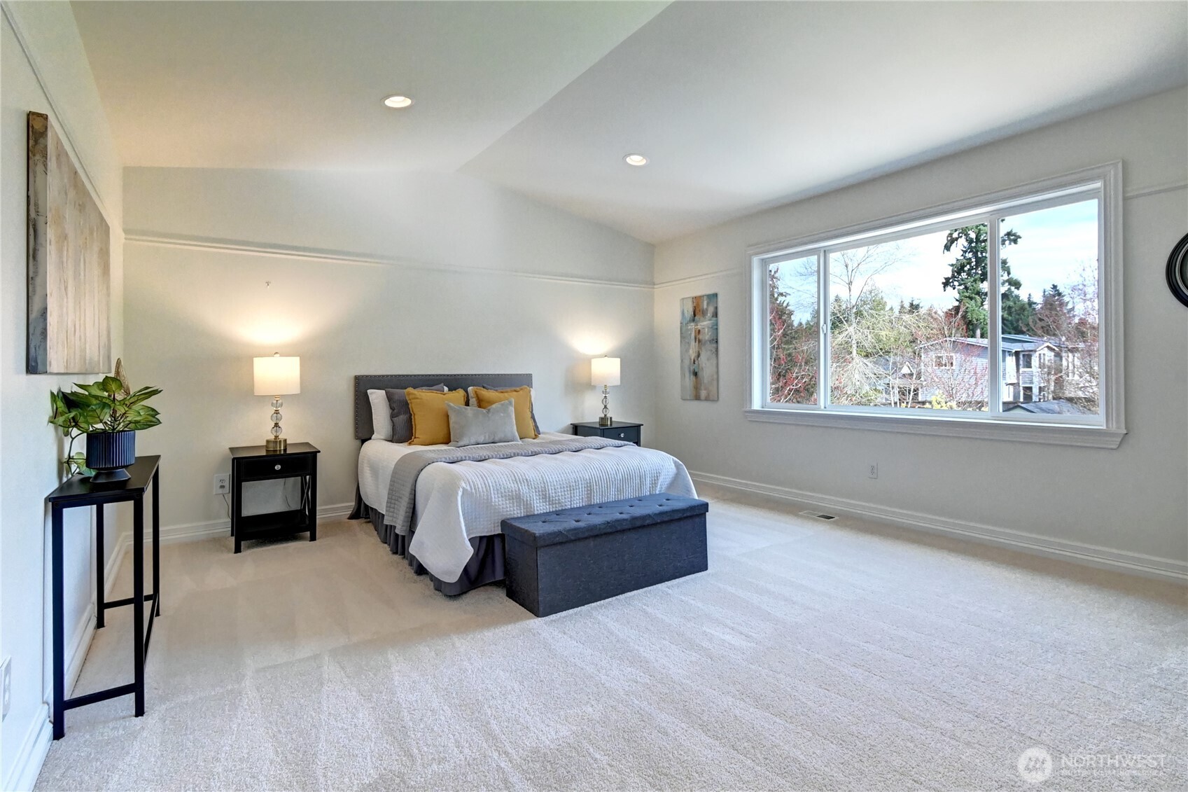8032 124th Court NE, Kirkland, WA 98033-8043
