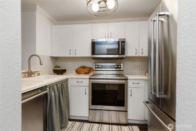 2244 13th Ave W #206, Seattle, WA 98119 - Photo 16