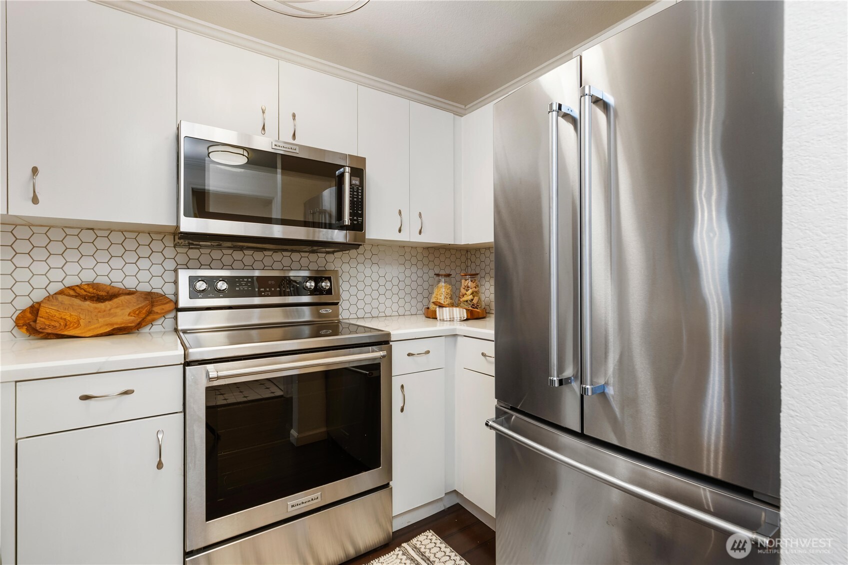 2244 13th Ave W #206, Seattle, WA 98119