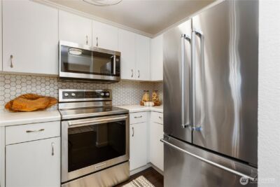 2244 13th Ave W #206, Seattle, WA 98119 - Photo 17