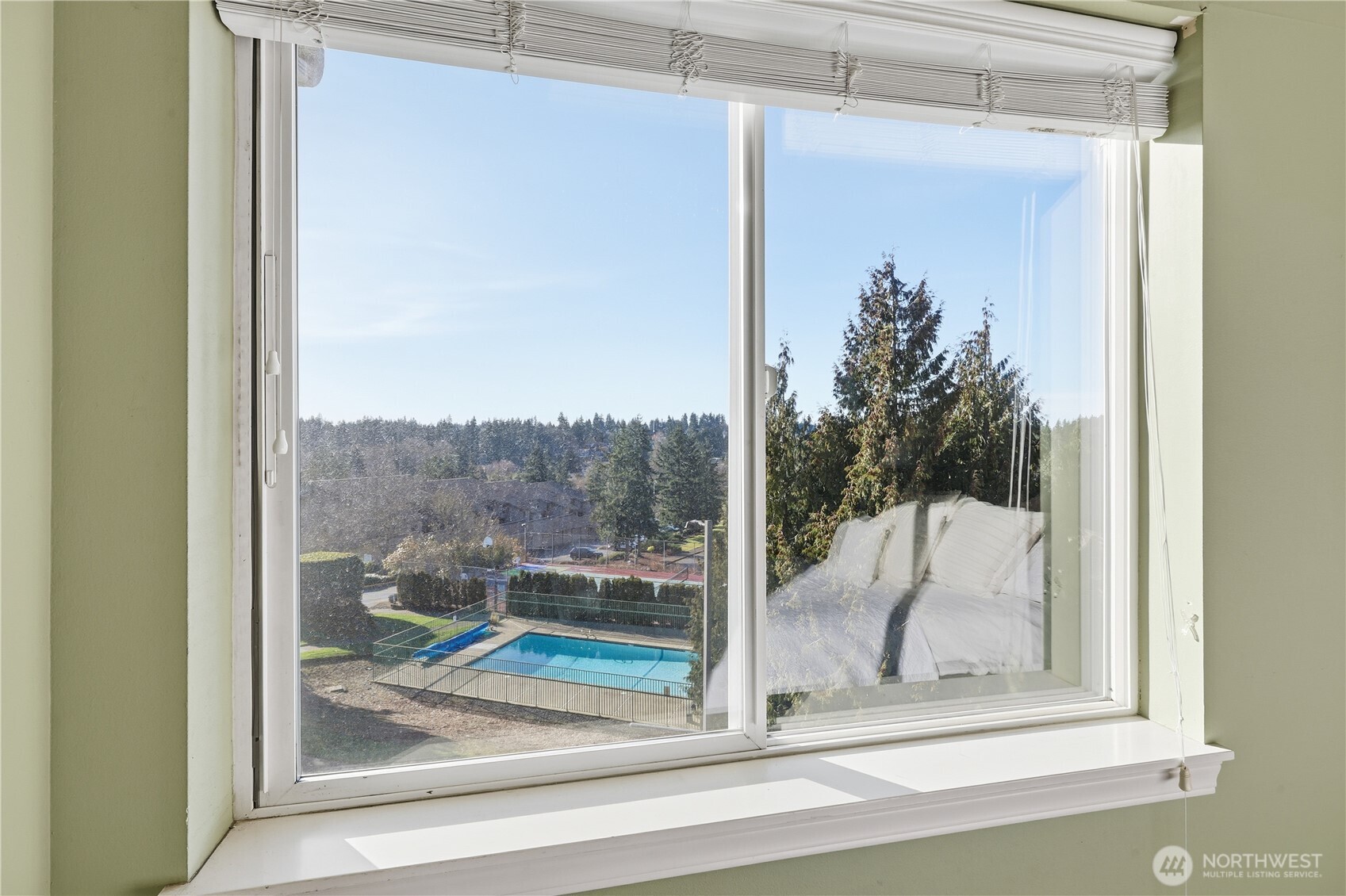 23007 Lakeview Drive #A303, Mountlake Terrace, WA 98043