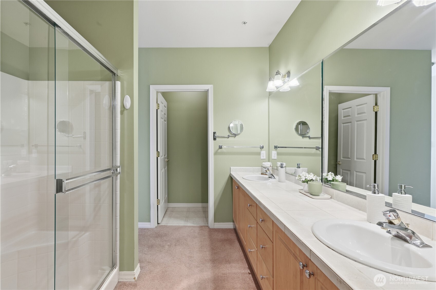 23007 Lakeview Drive #A303, Mountlake Terrace, WA 98043
