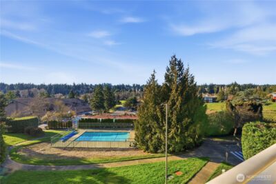 23007 Lakeview Drive #A303, Mountlake Terrace, WA 98043