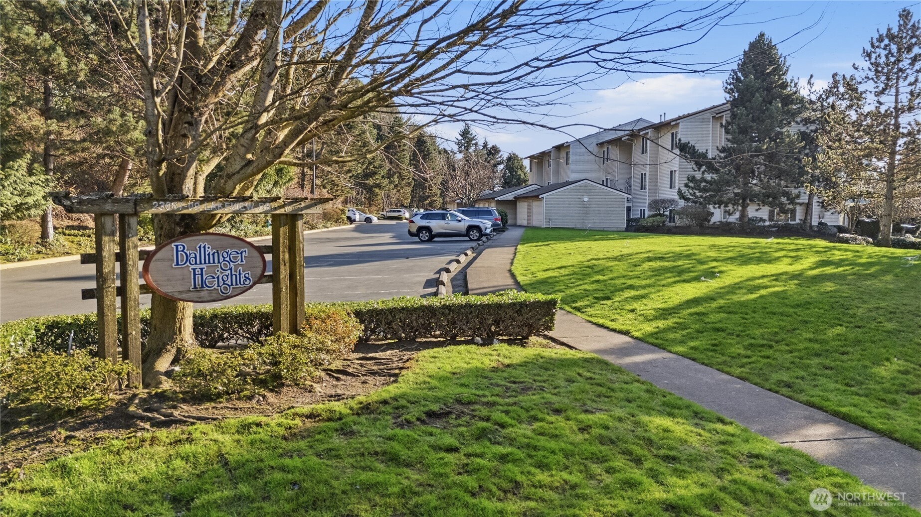 23007 Lakeview Drive #A303, Mountlake Terrace, WA 98043