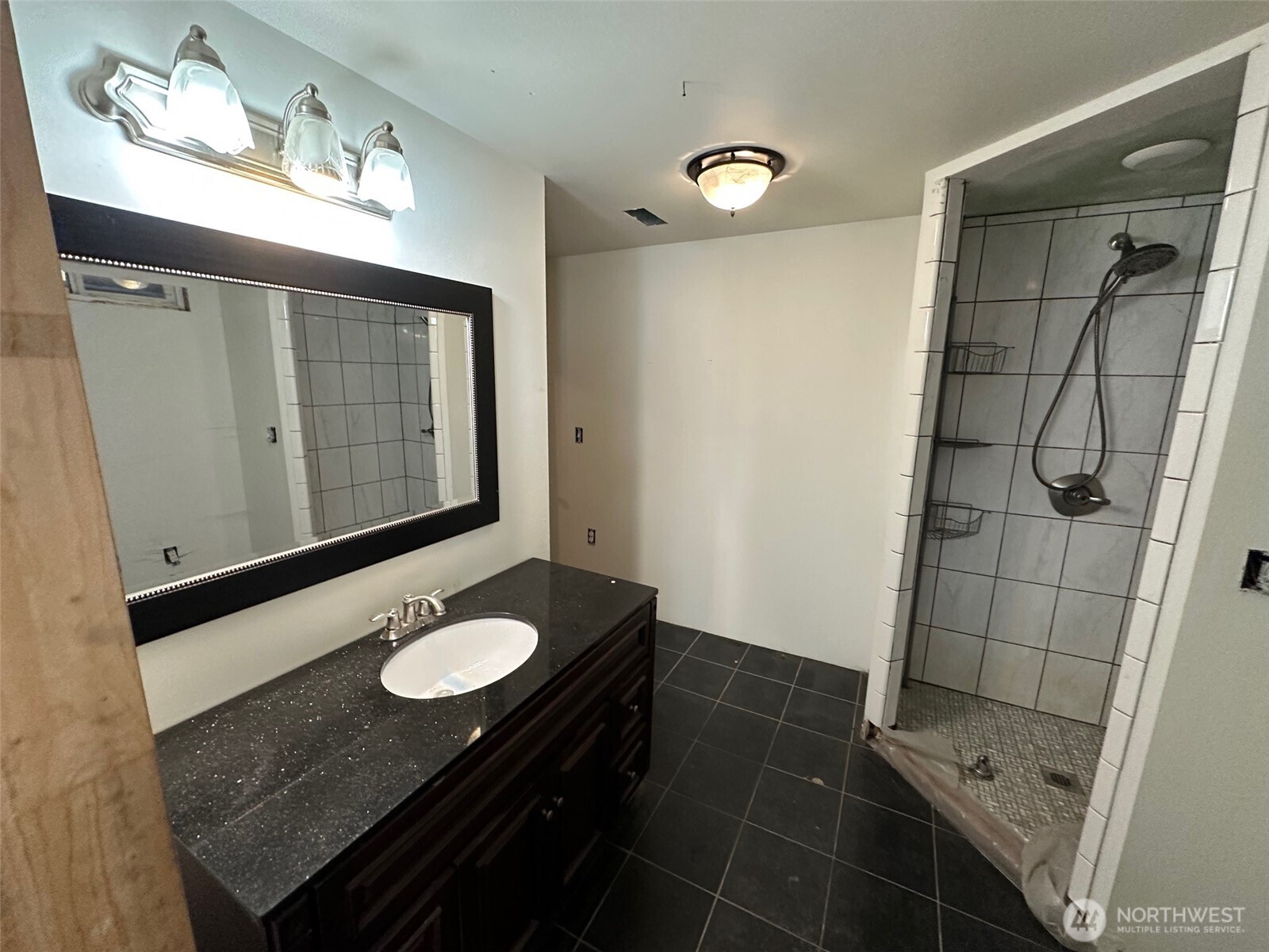 4811 N Lincoln Street , Spokane, WA 99205