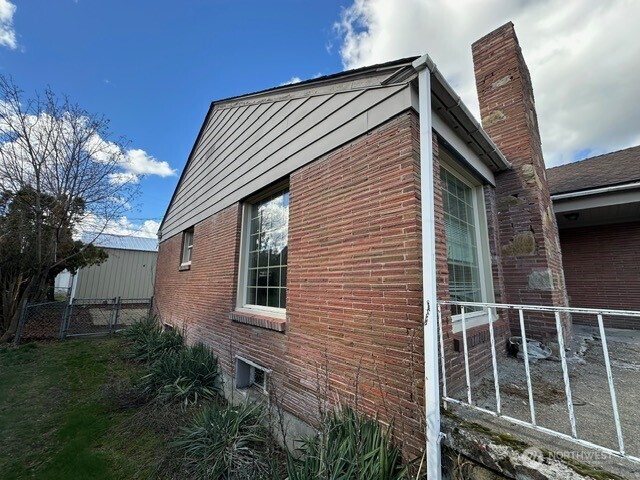 4811 N Lincoln Street , Spokane, WA 99205