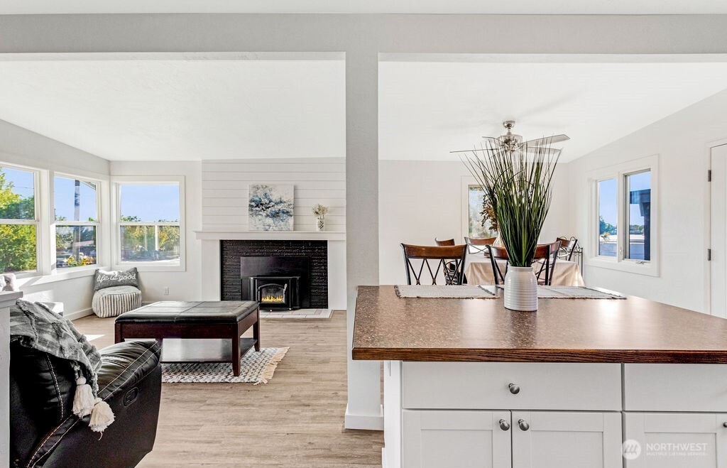 128 W Nelson Road , Moses Lake, WA 98837