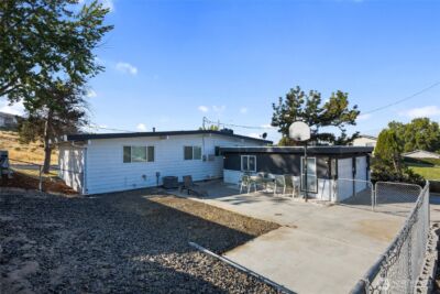 128 W Nelson Road , Moses Lake, WA 98837 - Photo 4