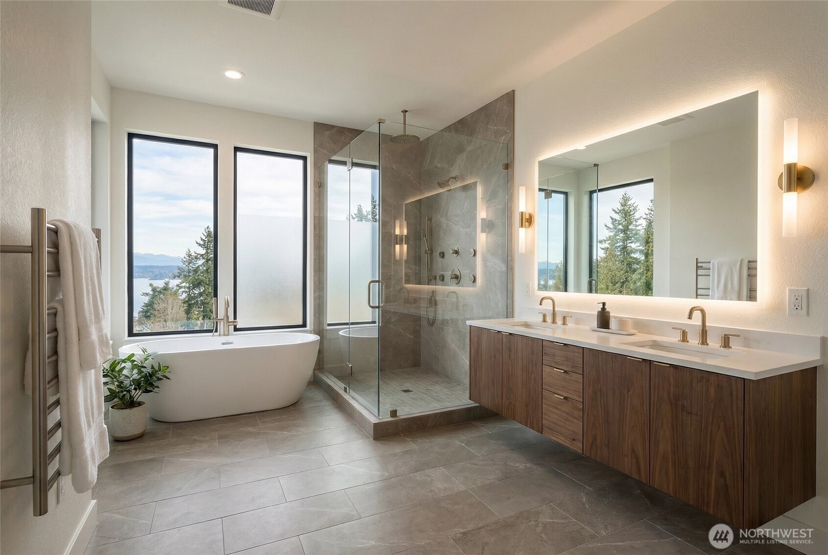 5035 NE 178th Street , Lake Forest Park, WA 98155