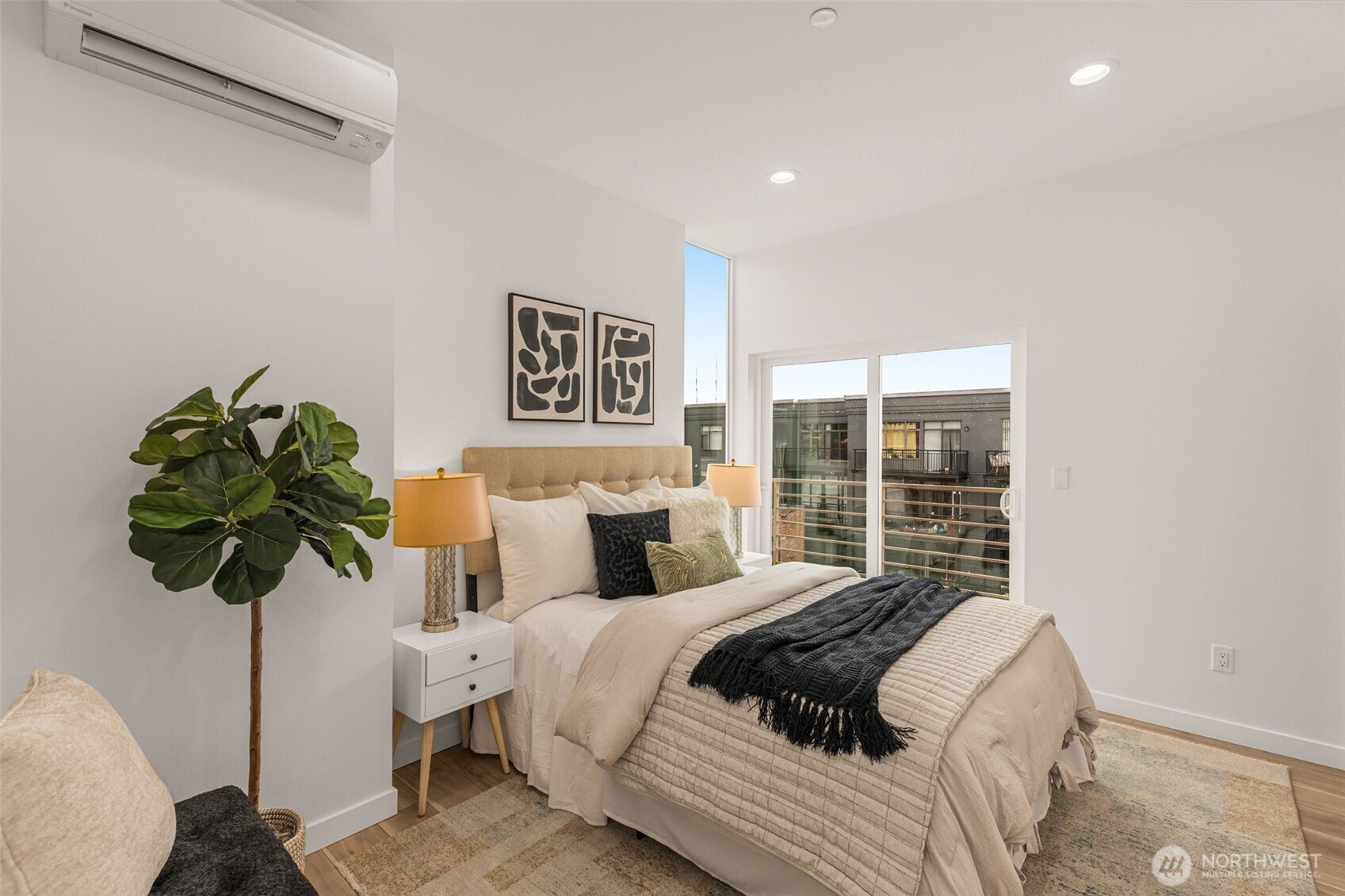 730 A Broadway E, Seattle, WA 98102