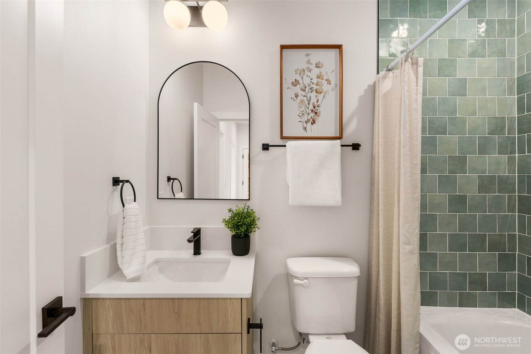 730 A Broadway E, Seattle, WA 98102