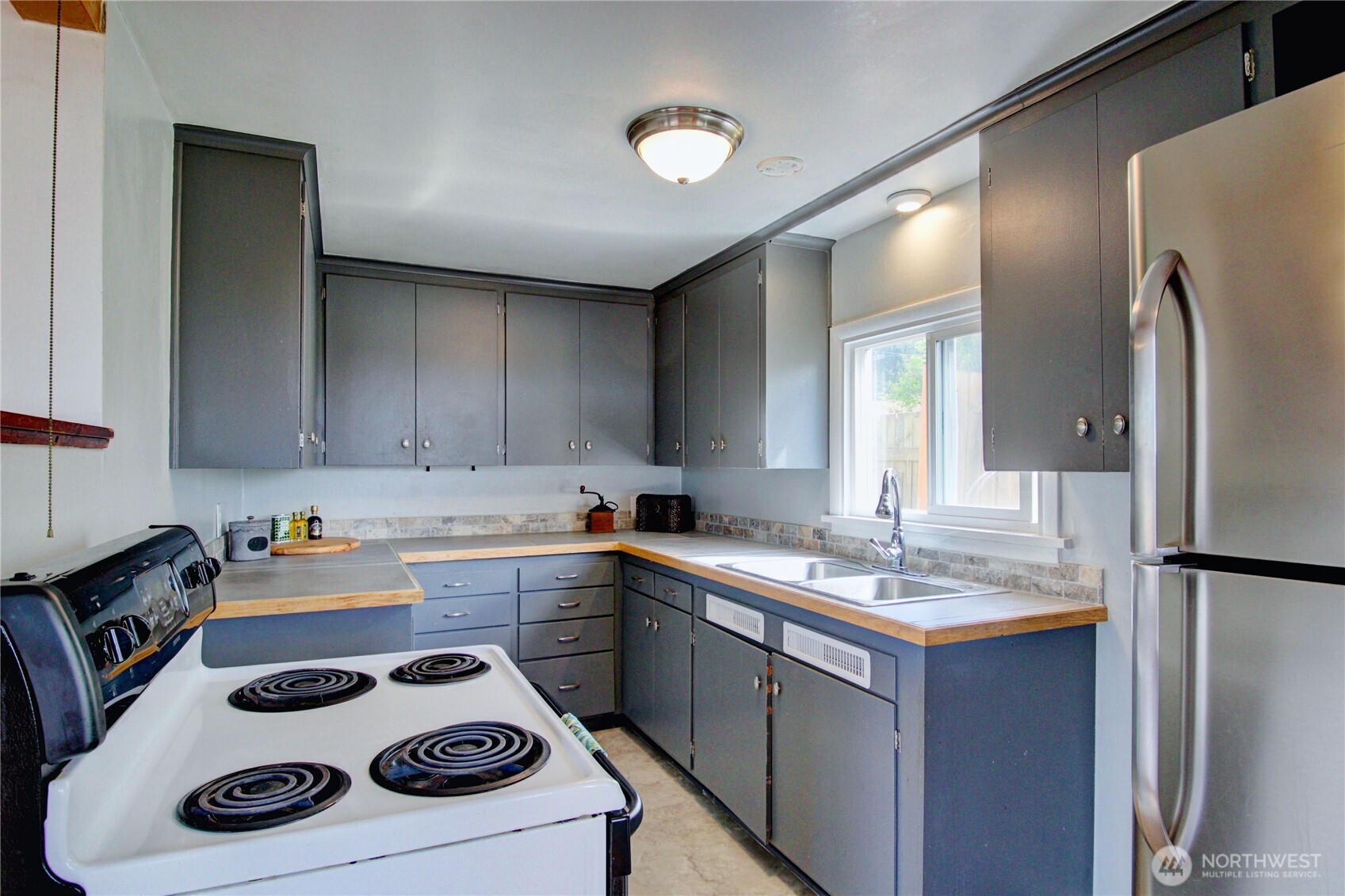 818 Serene View Road , Camano Island, WA 98282