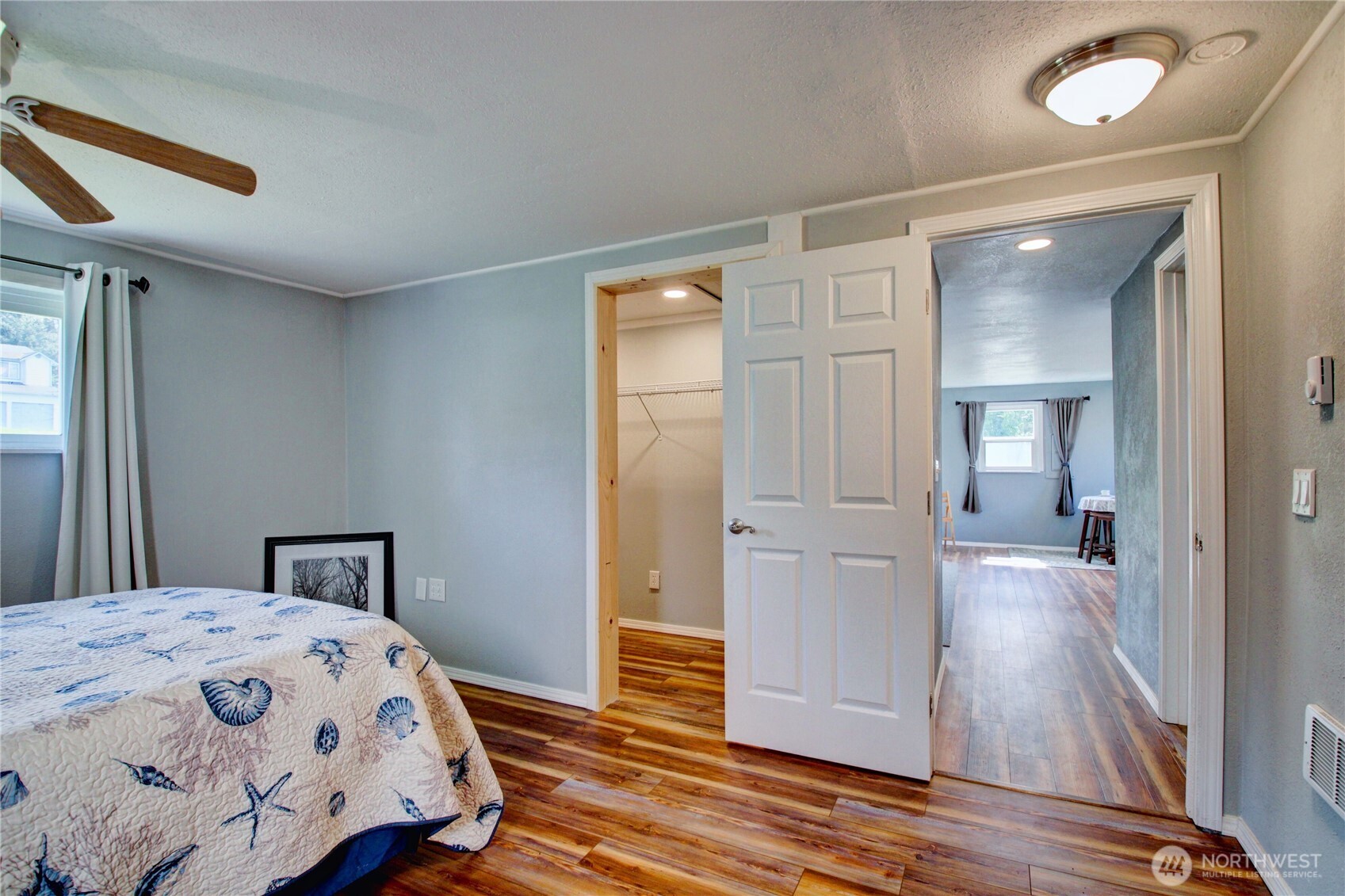 818 Serene View Road , Camano Island, WA 98282