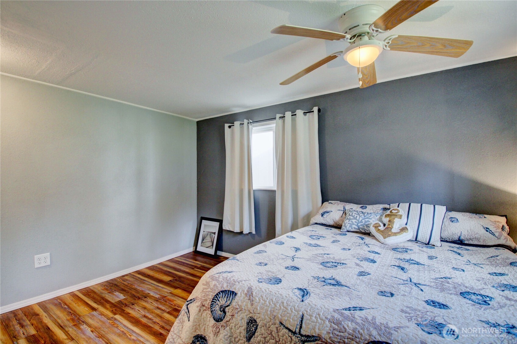 818 Serene View Road , Camano Island, WA 98282