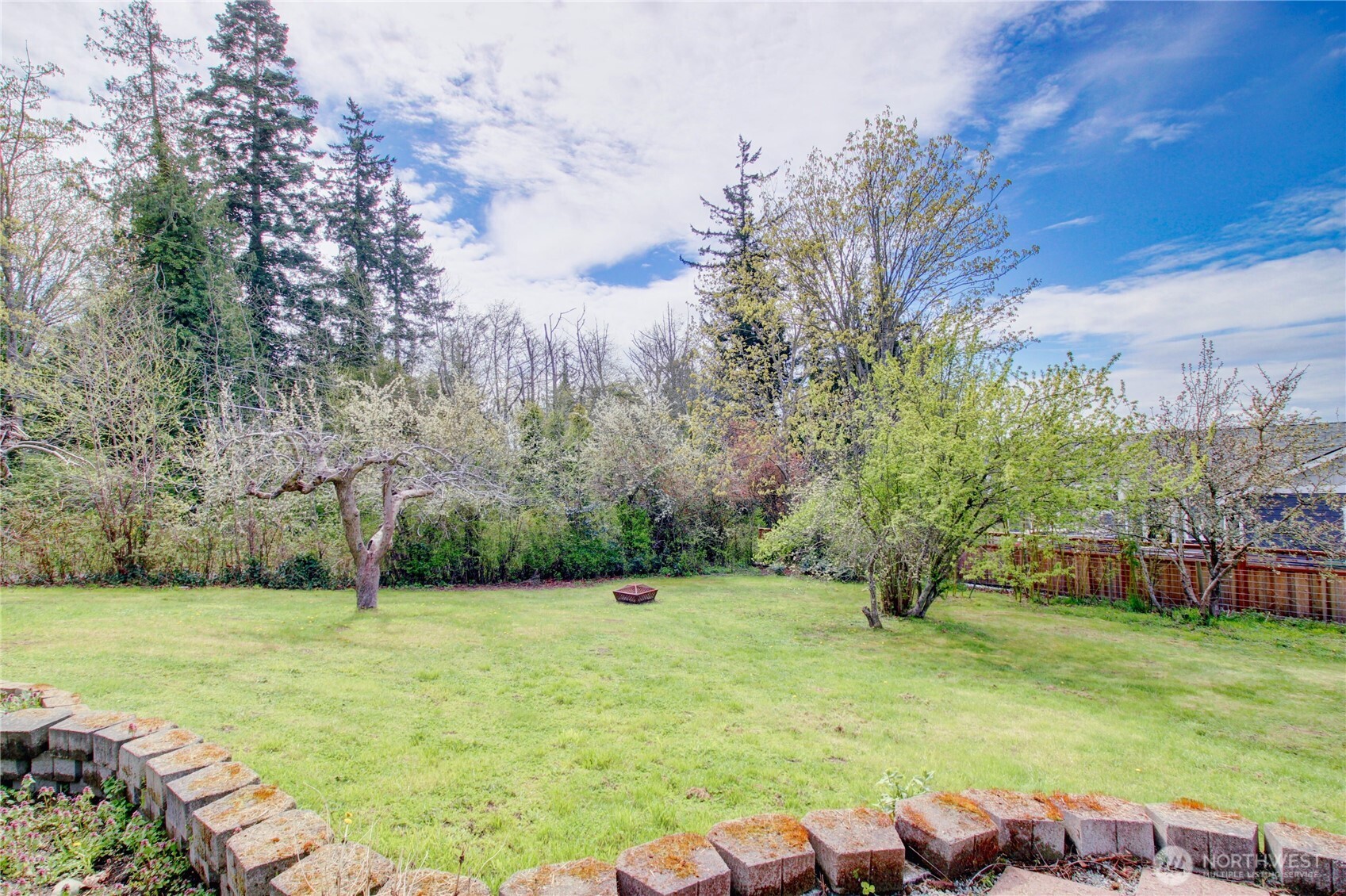 818 Serene View Road , Camano Island, WA 98282