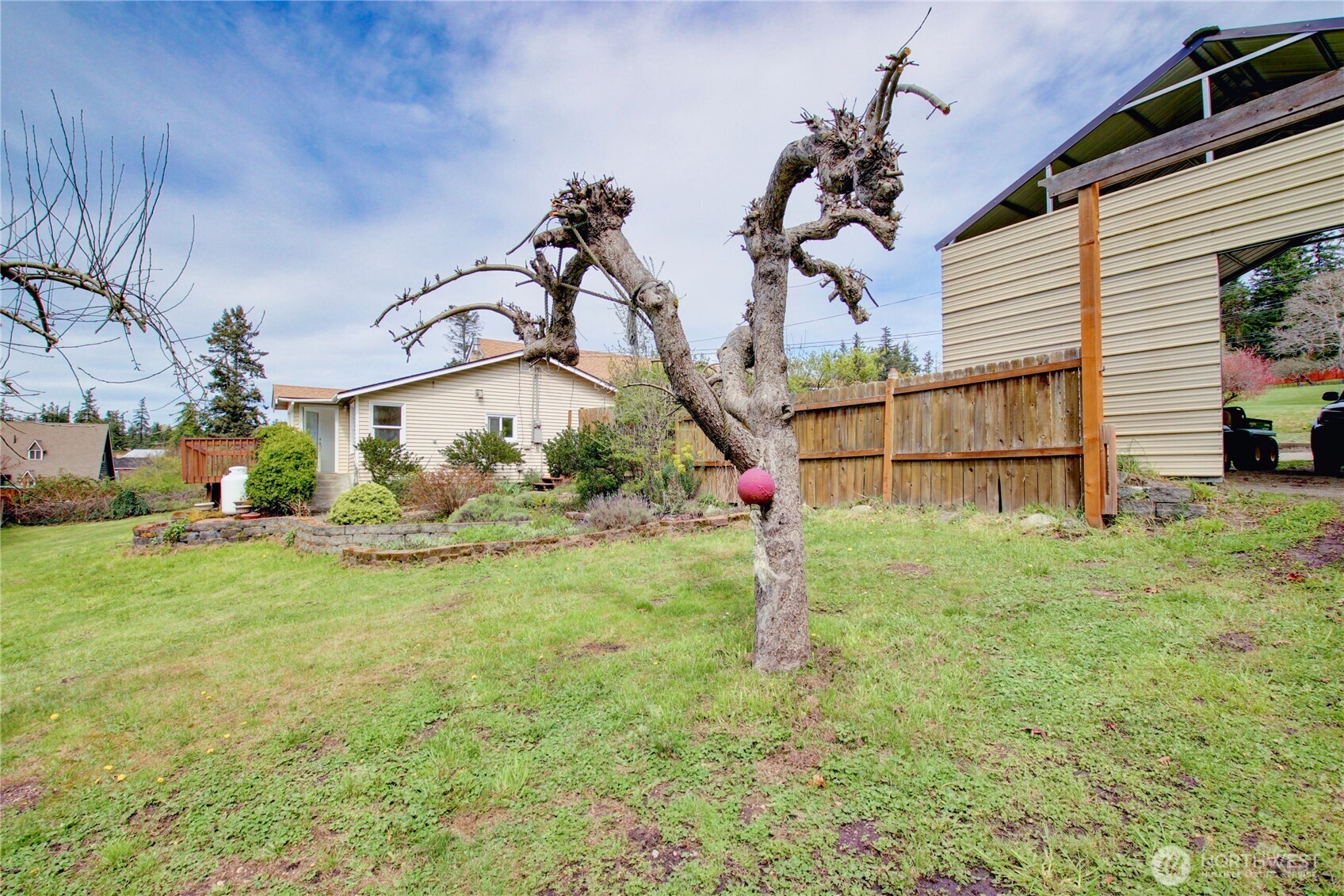 818 Serene View Road , Camano Island, WA 98282