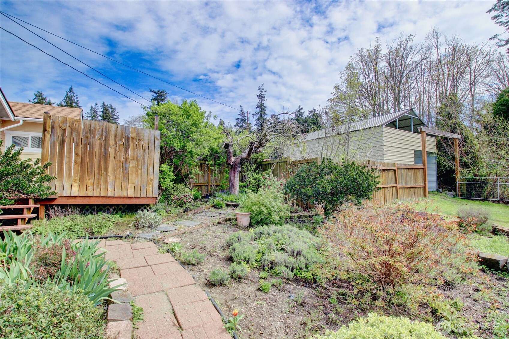 818 Serene View Road , Camano Island, WA 98282