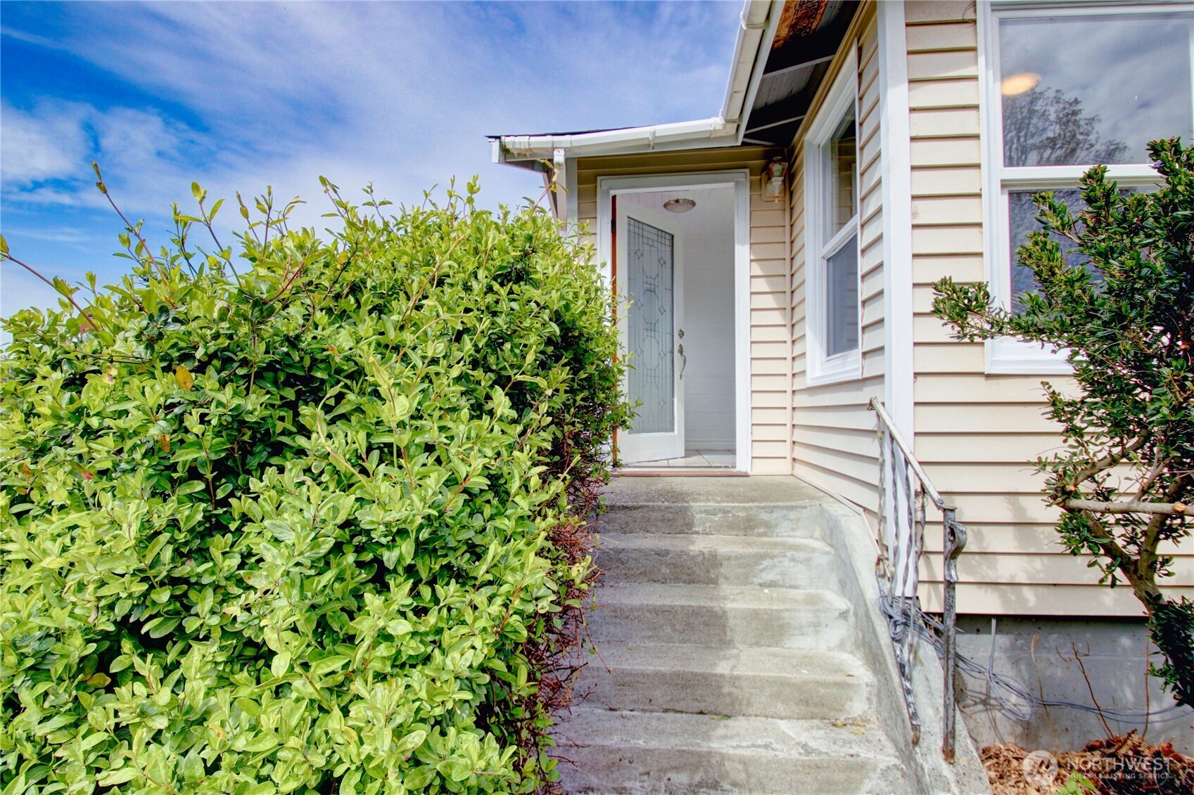 818 Serene View Road , Camano Island, WA 98282