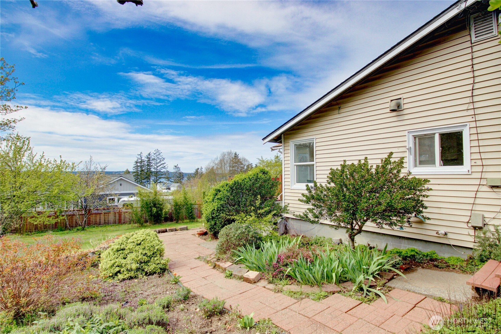 818 Serene View Road , Camano Island, WA 98282