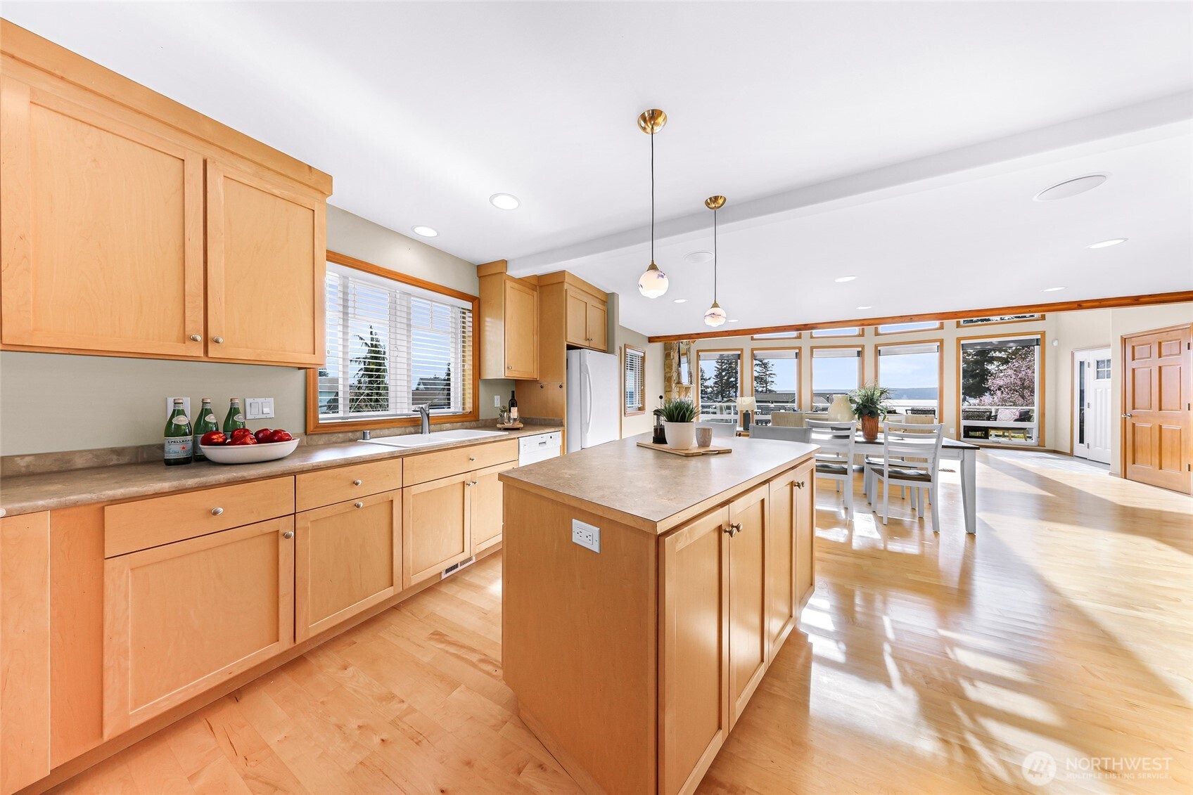 3425 Rose Lane , Camano Island, WA 98282