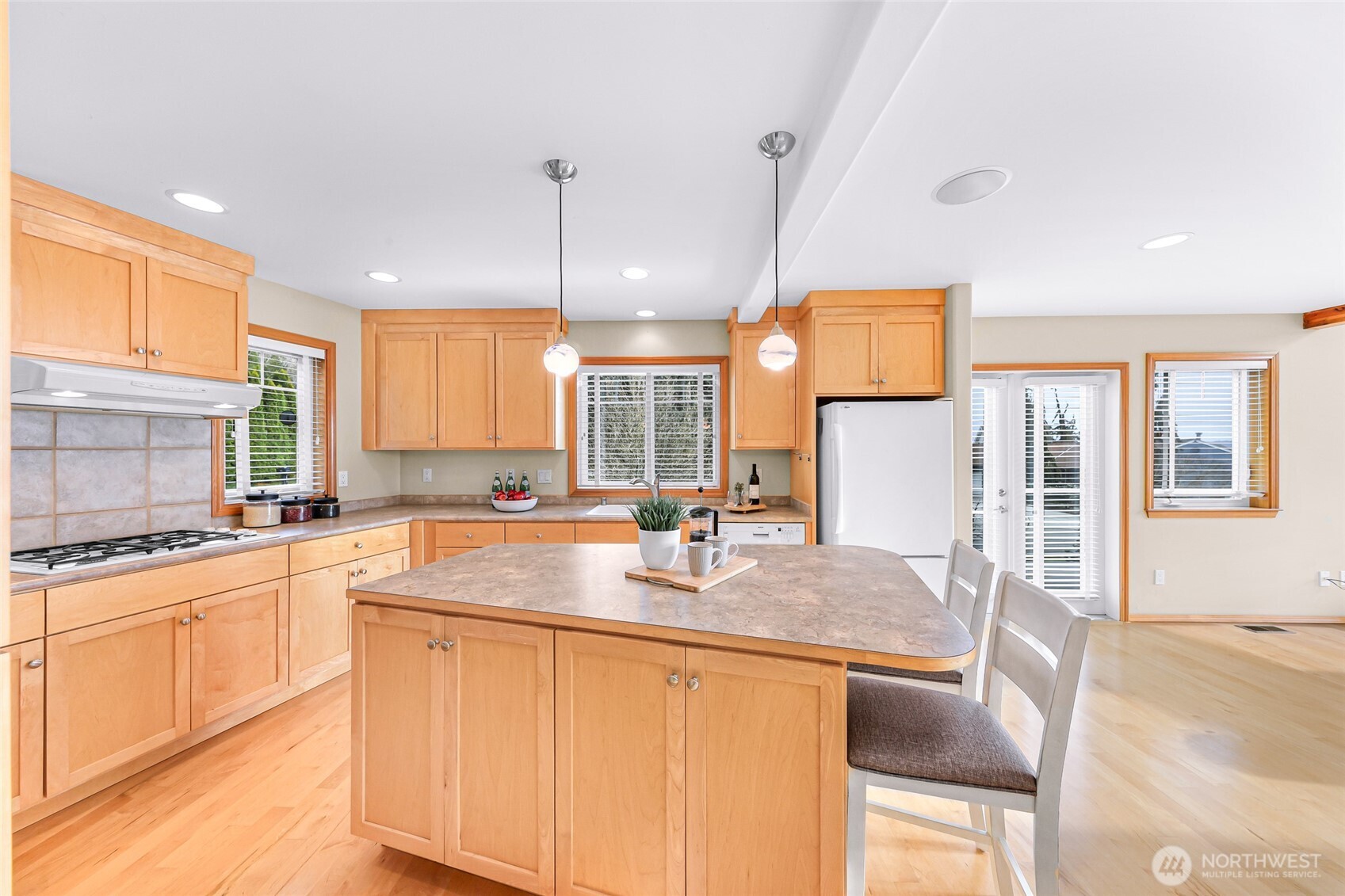 3425 Rose Lane , Camano Island, WA 98282