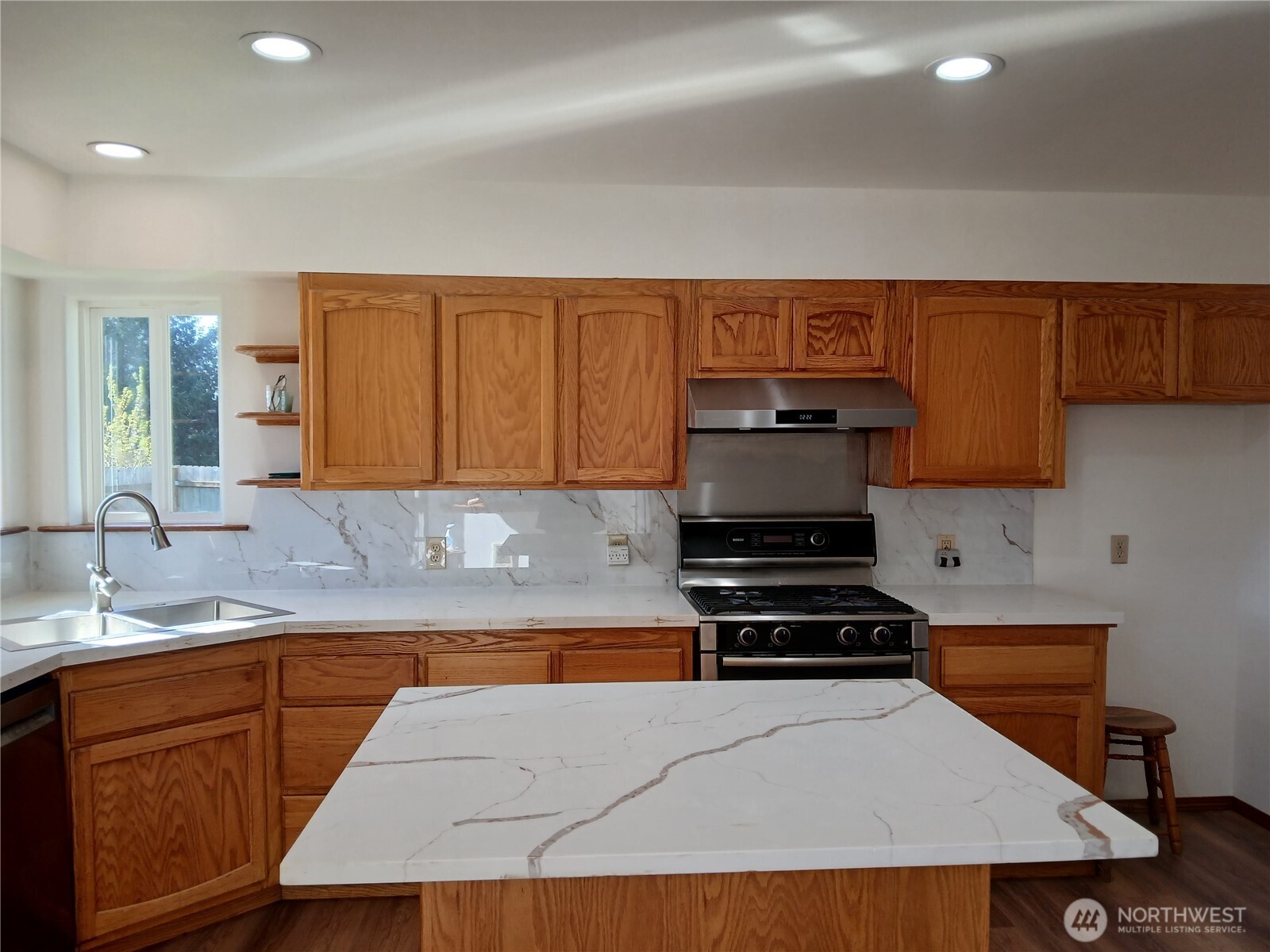 10 Spruce Court , South Bend, WA 98586