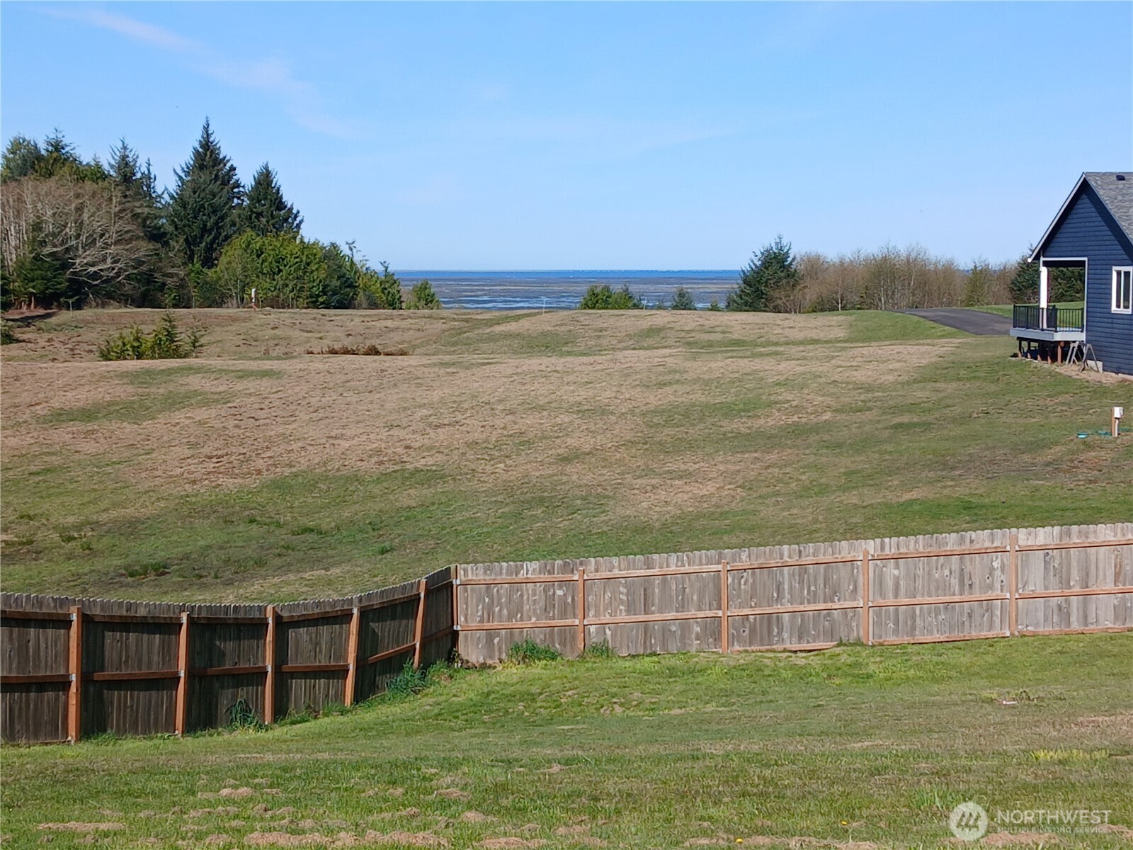 10 Spruce Court , South Bend, WA 98586