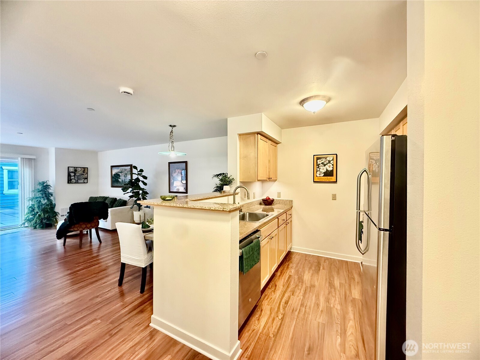 300 High School Road NE #203, Bainbridge Island, WA 98110