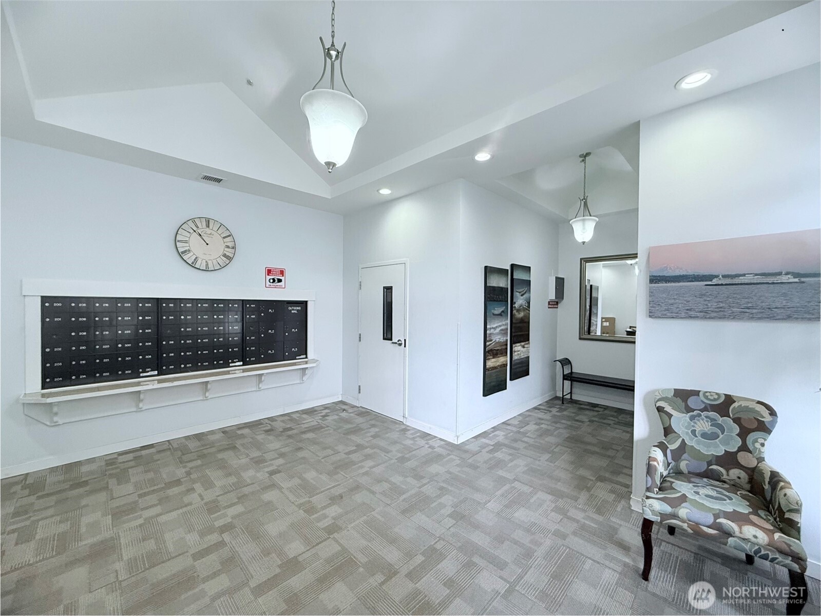 300 High School Road NE #203, Bainbridge Island, WA 98110