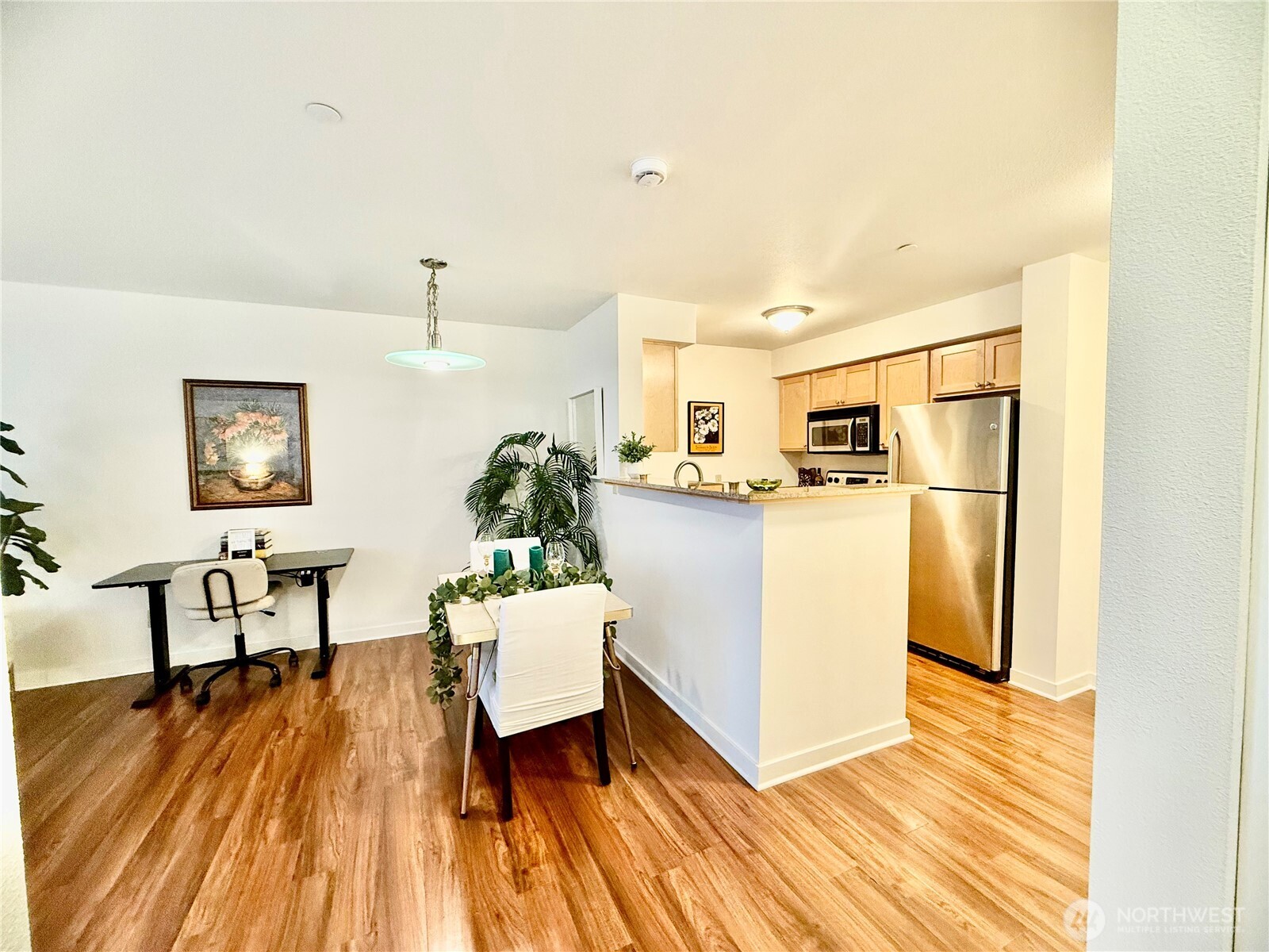 300 High School Road NE #203, Bainbridge Island, WA 98110