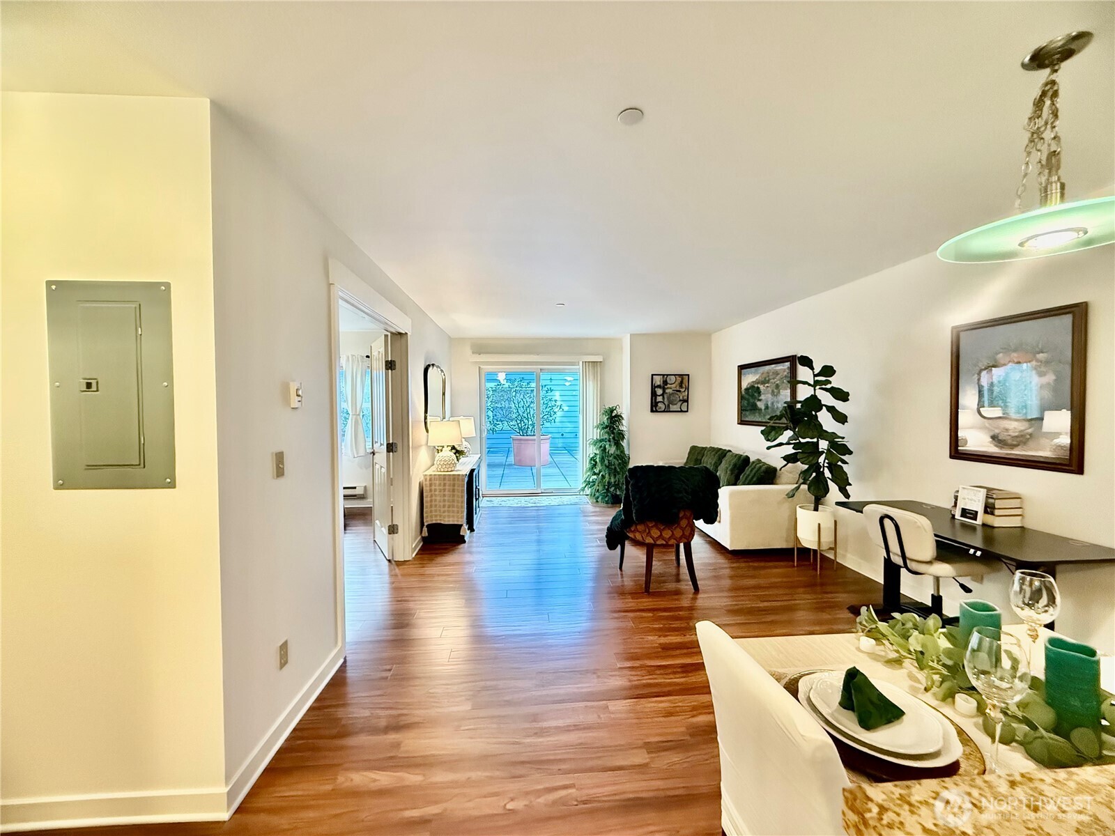 300 High School Road NE #203, Bainbridge Island, WA 98110