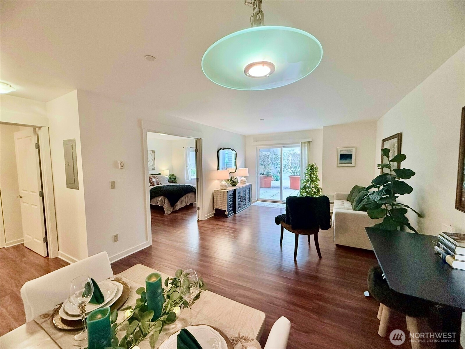 300 High School Road NE #203, Bainbridge Island, WA 98110