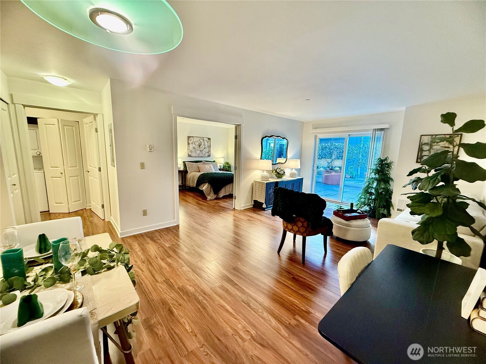 300 High School Road NE #203, Bainbridge Island, WA 98110