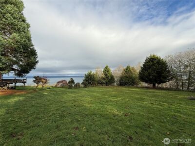 24 E Port Gardener Drive , Everett, WA 98206 - Photo 4