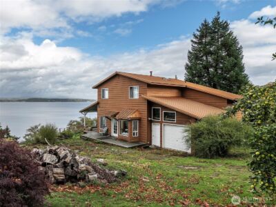 26 E Port Garden Dr , Everett, WA 98206 - Photo 2