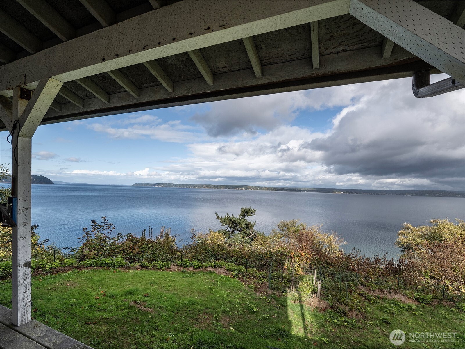 26 E Port Garden Dr , Everett, WA 98206