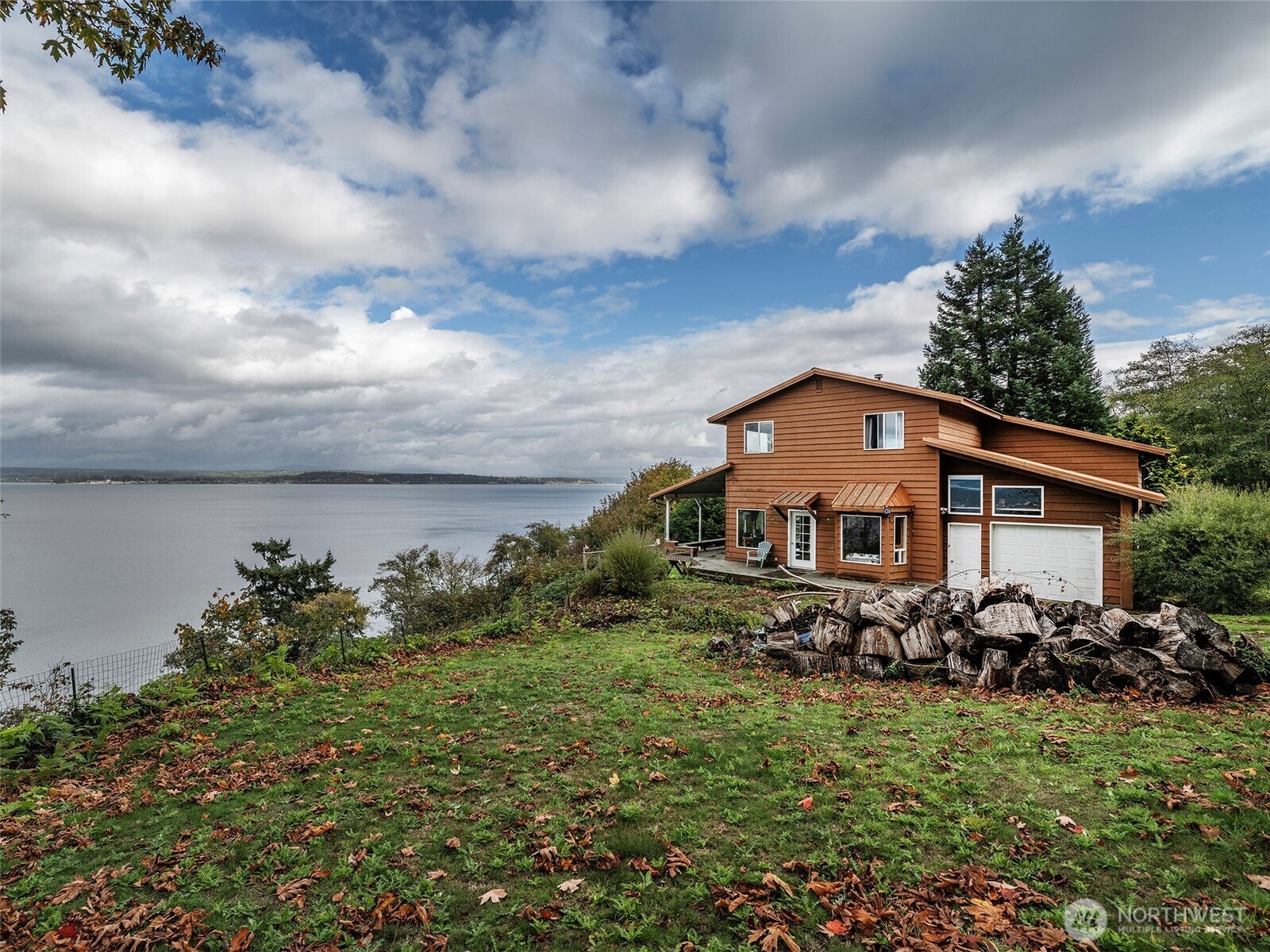 26 E Port Garden Dr , Everett, WA 98206