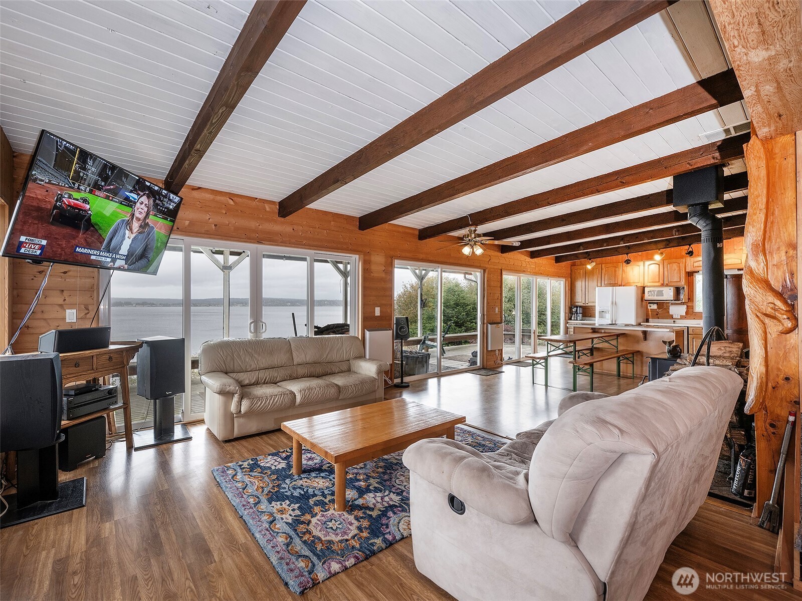 26 E Port Garden Dr , Everett, WA 98206