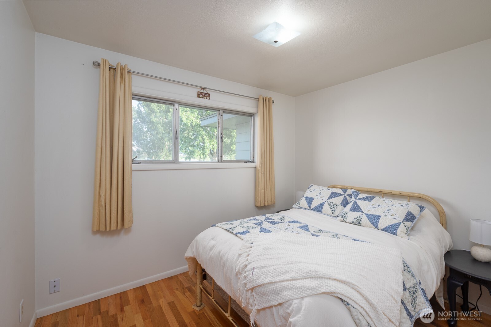 1609 W Lakeside Drive , Moses Lake, WA 98837