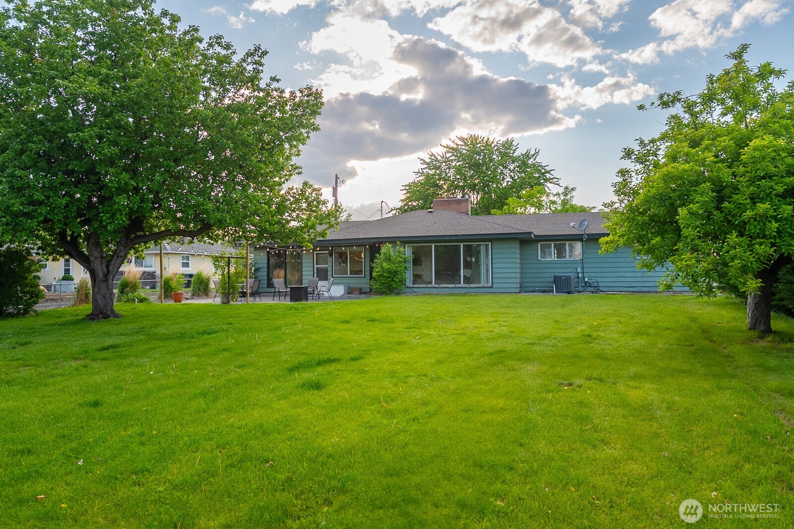1609 W Lakeside Drive , Moses Lake, WA 98837