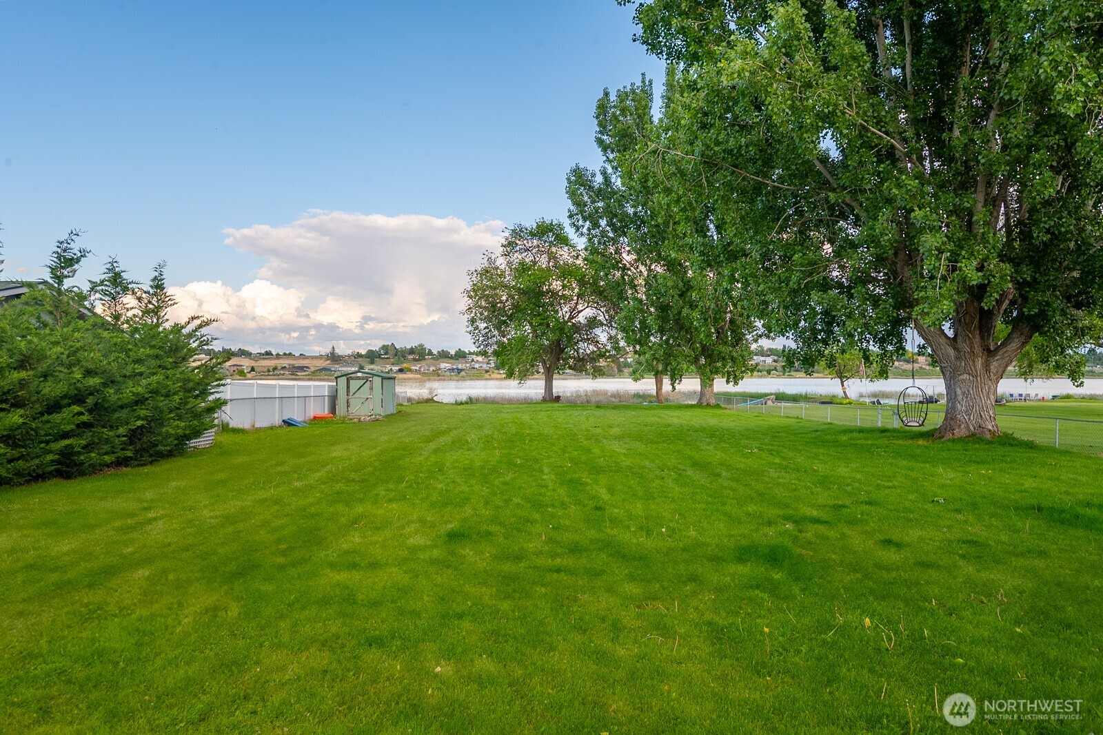 1609 W Lakeside Drive , Moses Lake, WA 98837