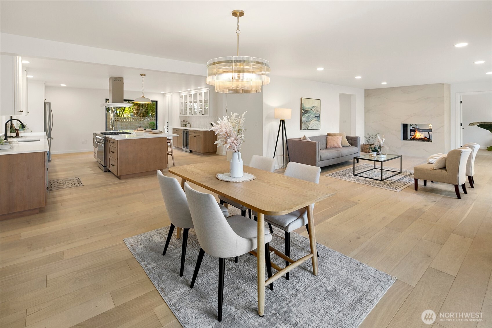 16040 36th Avenue NE, Lake Forest Park, WA 98155