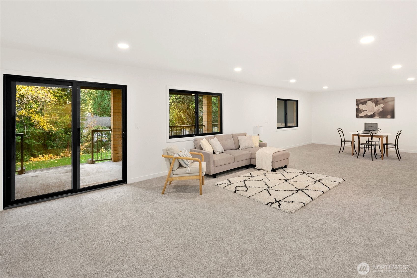 16040 36th Avenue NE, Lake Forest Park, WA 98155