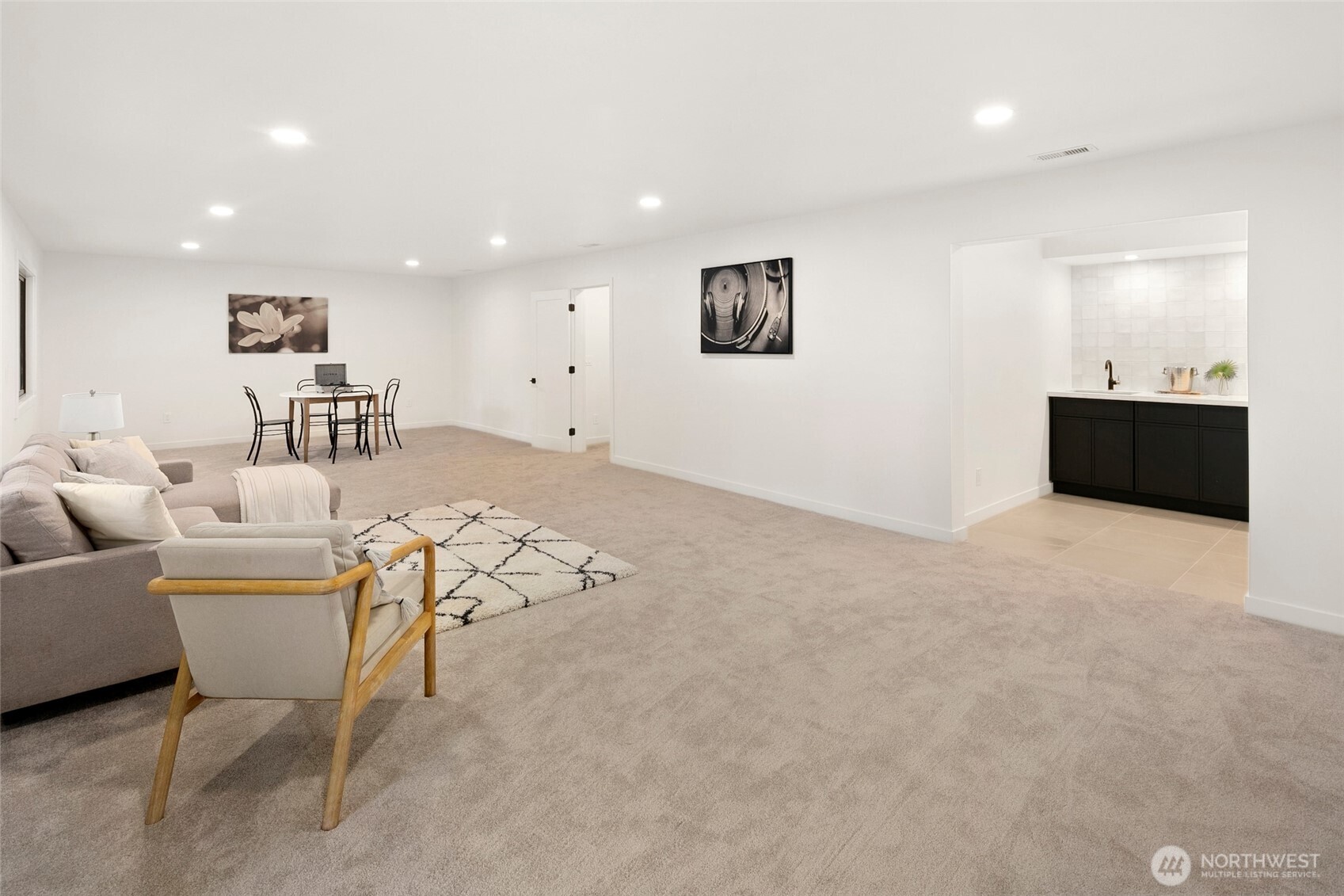 16040 36th Avenue NE, Lake Forest Park, WA 98155