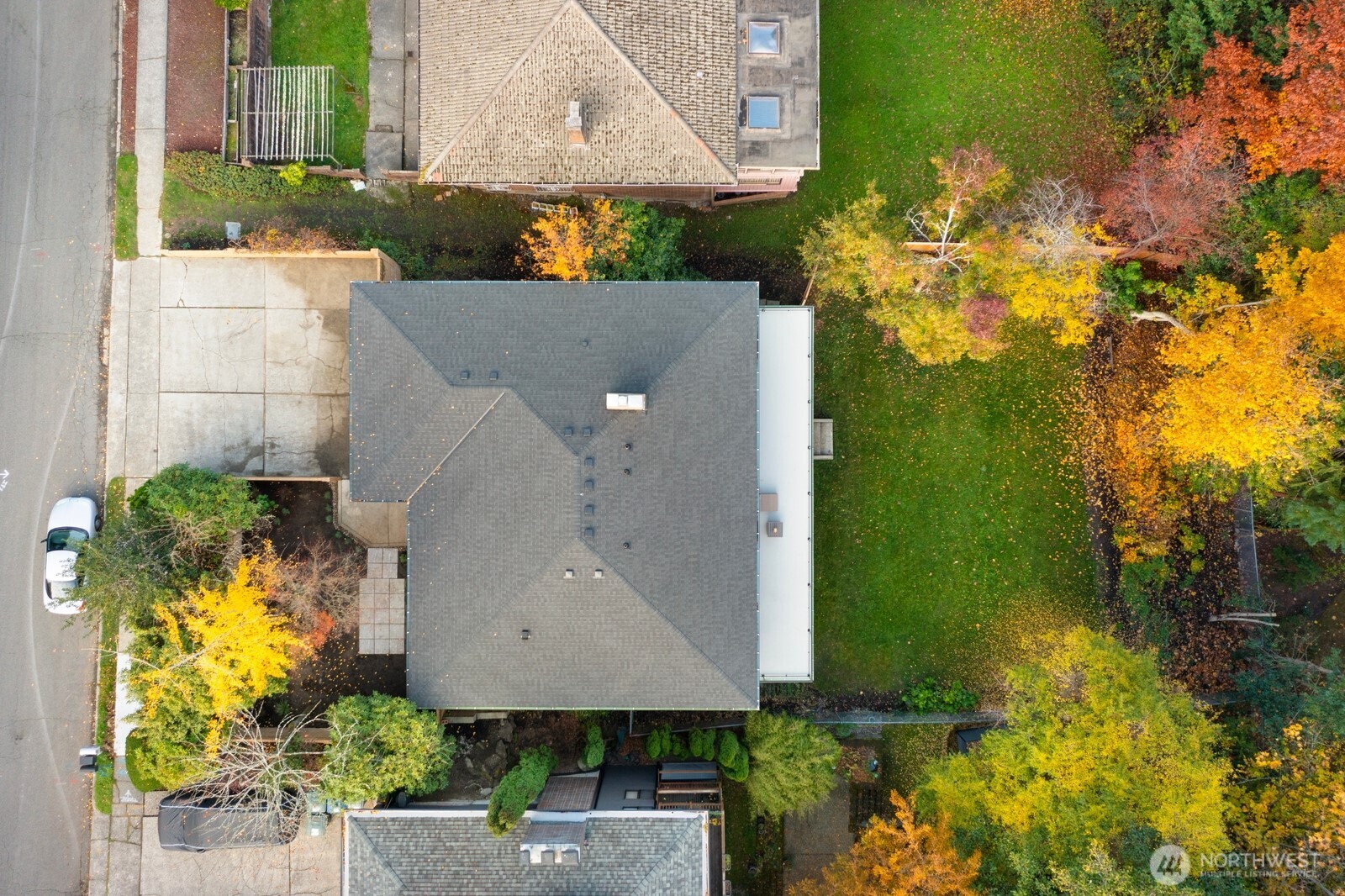 16040 36th Avenue NE, Lake Forest Park, WA 98155