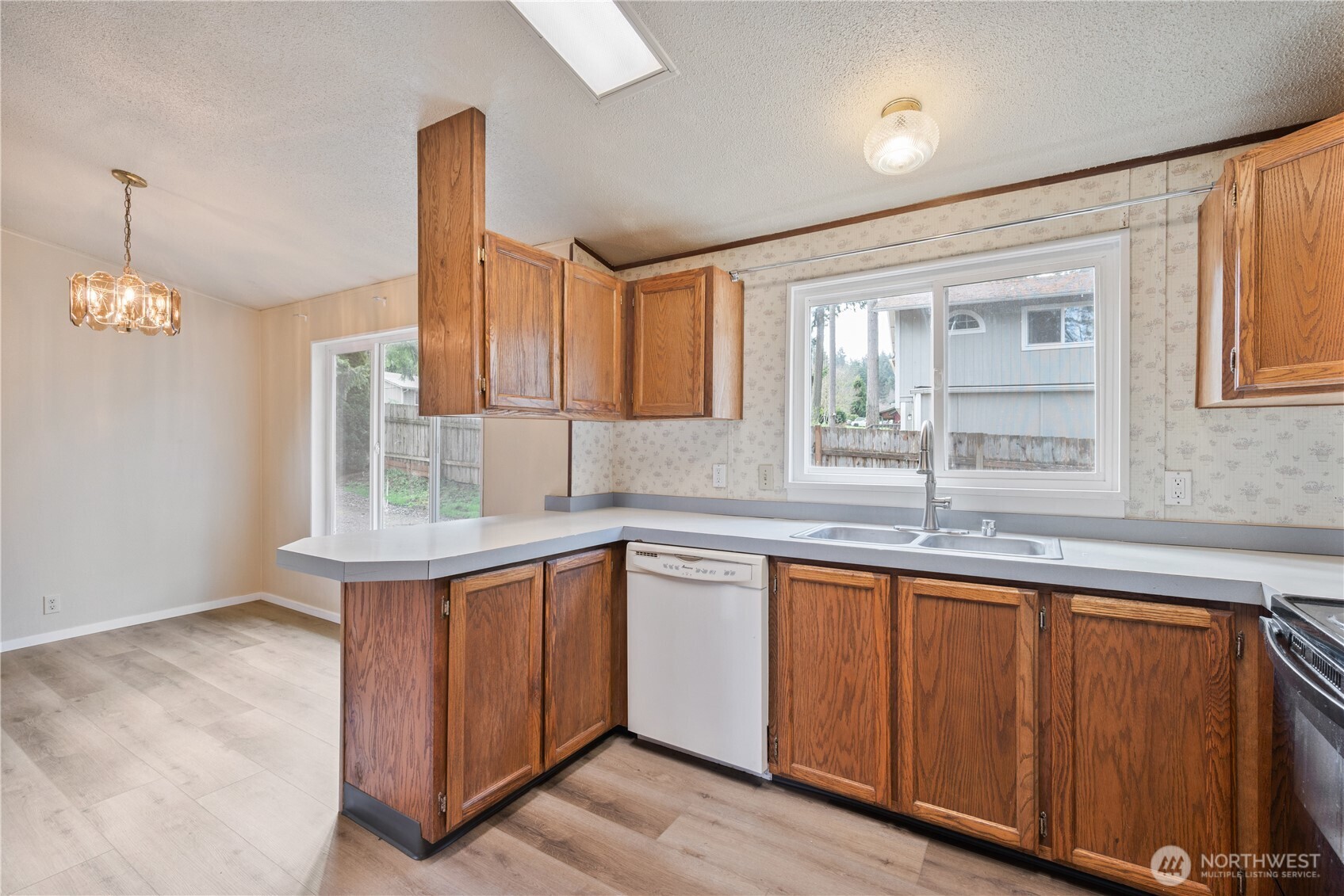 317 Rollingwood Drive , Kelso, WA 98626