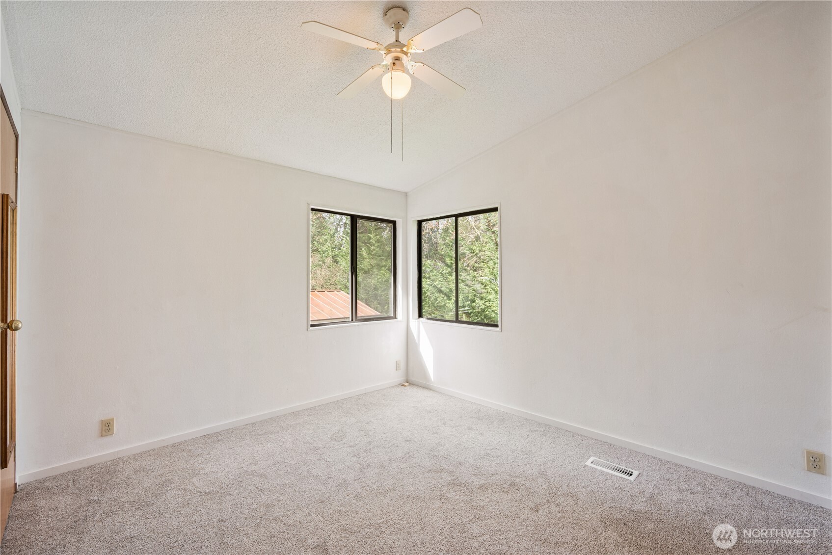 317 Rollingwood Drive , Kelso, WA 98626