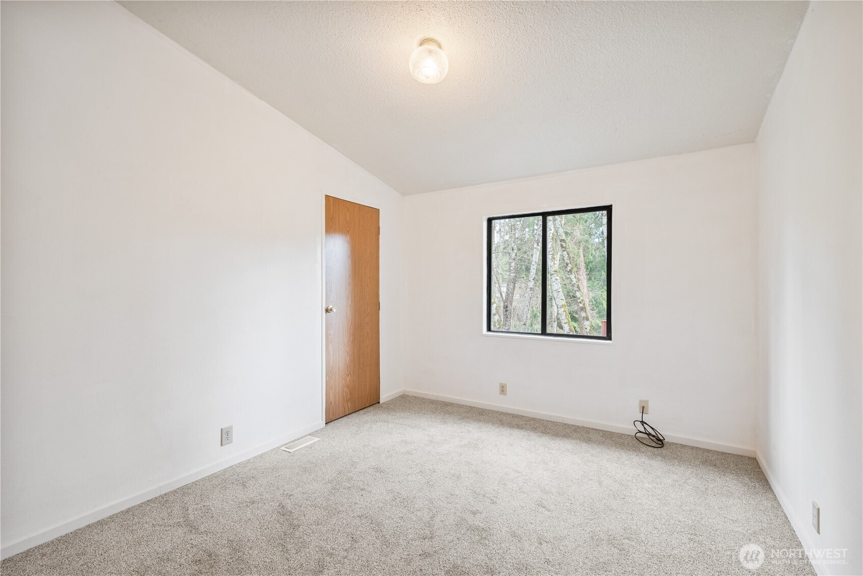 317 Rollingwood Drive , Kelso, WA 98626